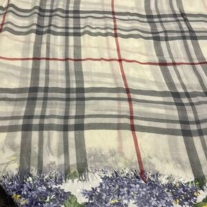 V. Fraas scarf in cream red and black